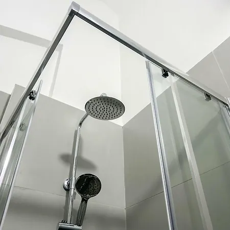 Two-tier 1041 Apartment