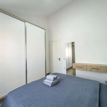 Two-tier 1041 Apartment Golem (Tirana)