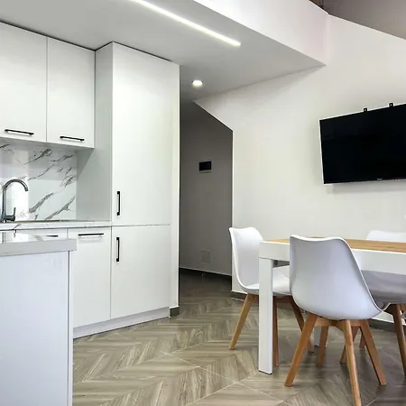 Two-tier 1041 Apartment