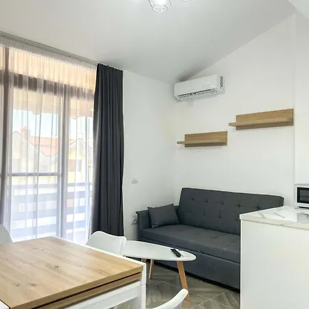 Two-tier 1041 Apartment *